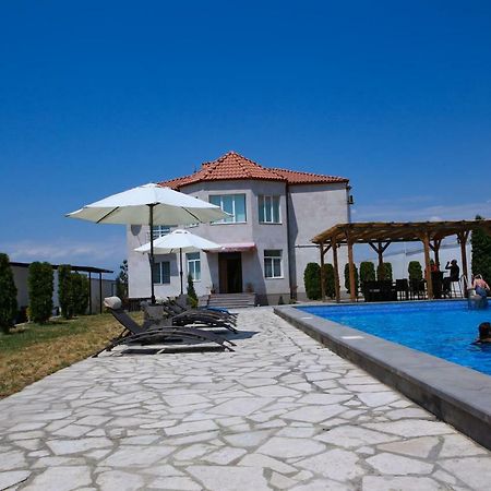Ossanna Hotel Ереван Екстериор снимка