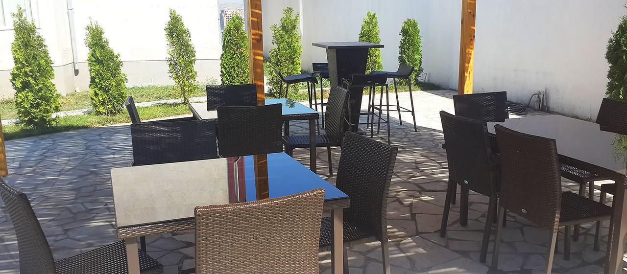 Ossanna Hotel Ереван Екстериор снимка