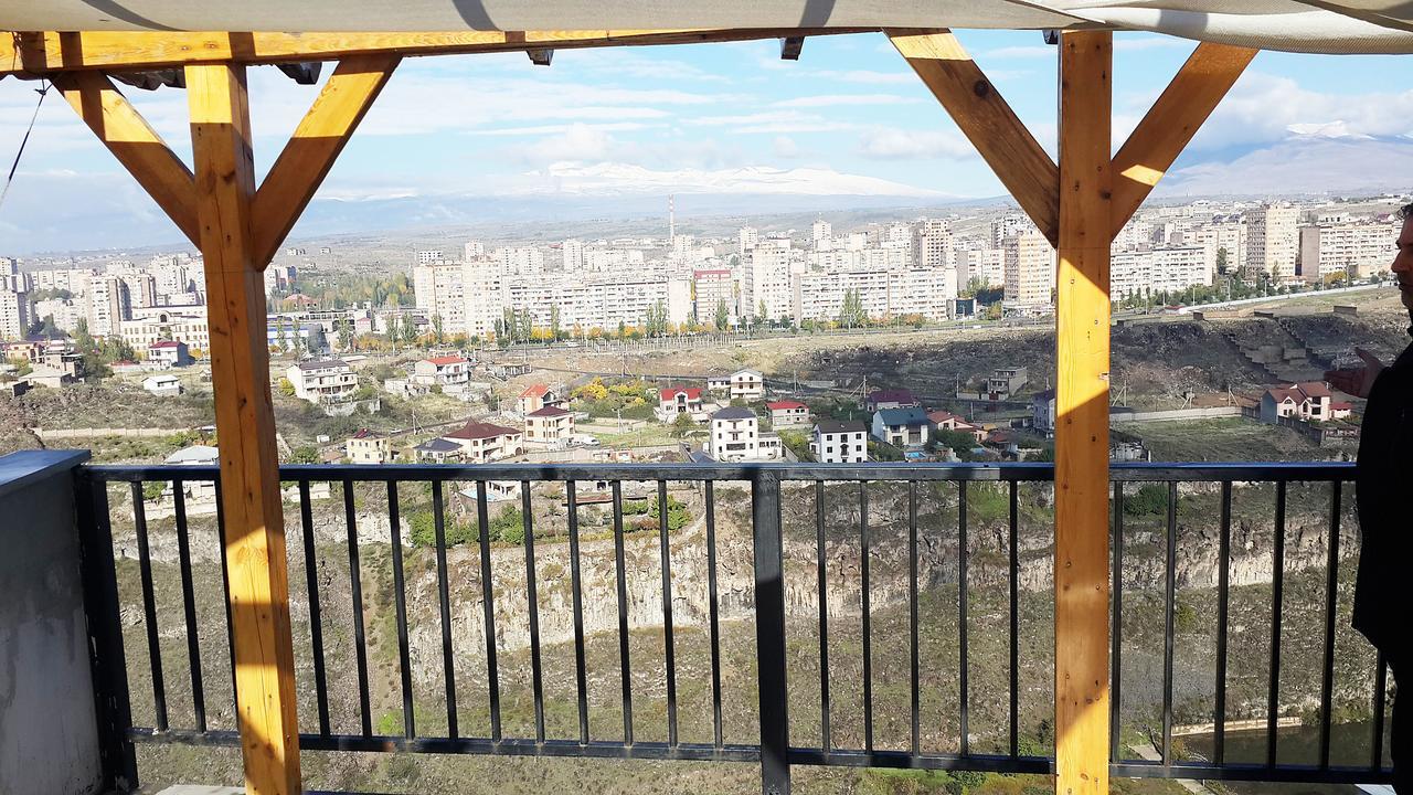Ossanna Hotel Ереван Екстериор снимка